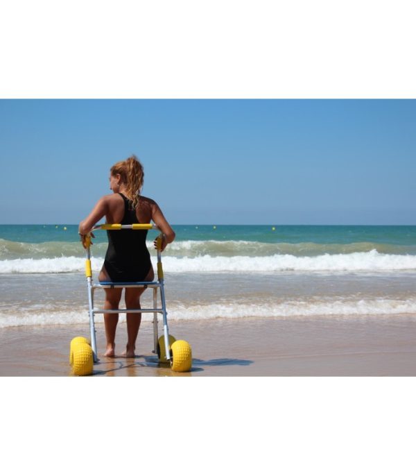 Andador Rollator para Discapacitados en la PLAYA