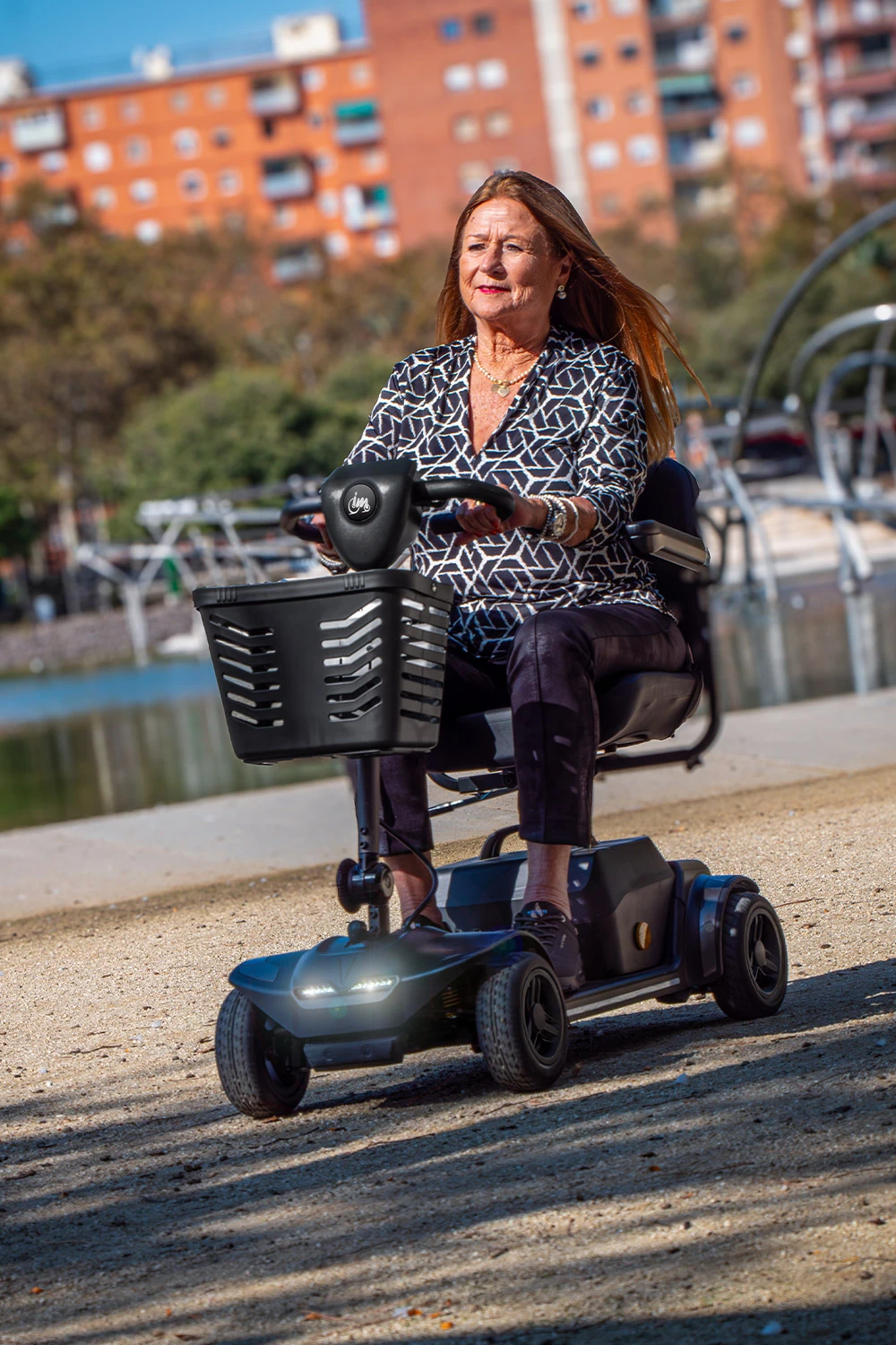 Scooter Ikaria | Diseño compacto desmontable - Imagen 5